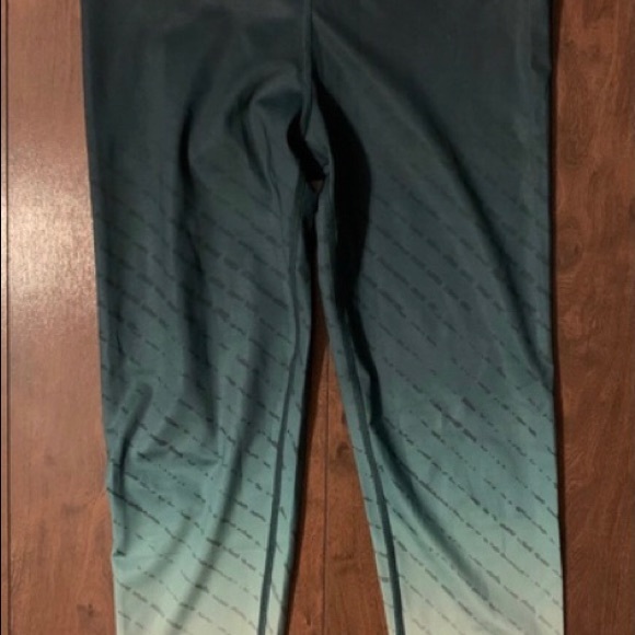 At-33 leggings - Picture 2 of 3